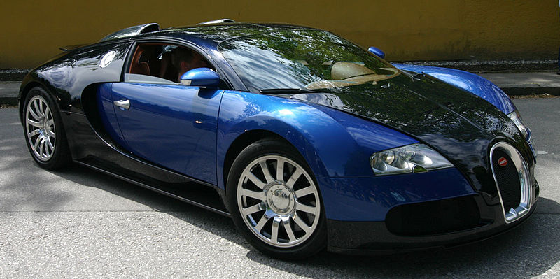 800px-Bugatti_Veyron-salzburg_(8).jpg